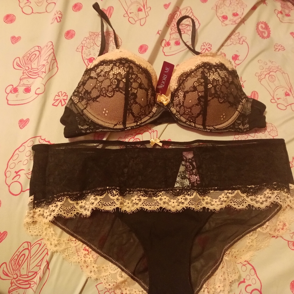 Adore me bra and panties set